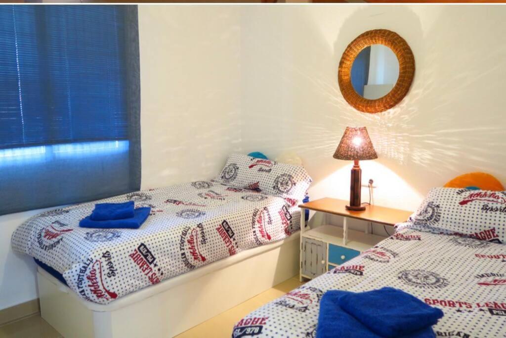 с видом на море и бассейном , 600 м от пляжа Apartment *
